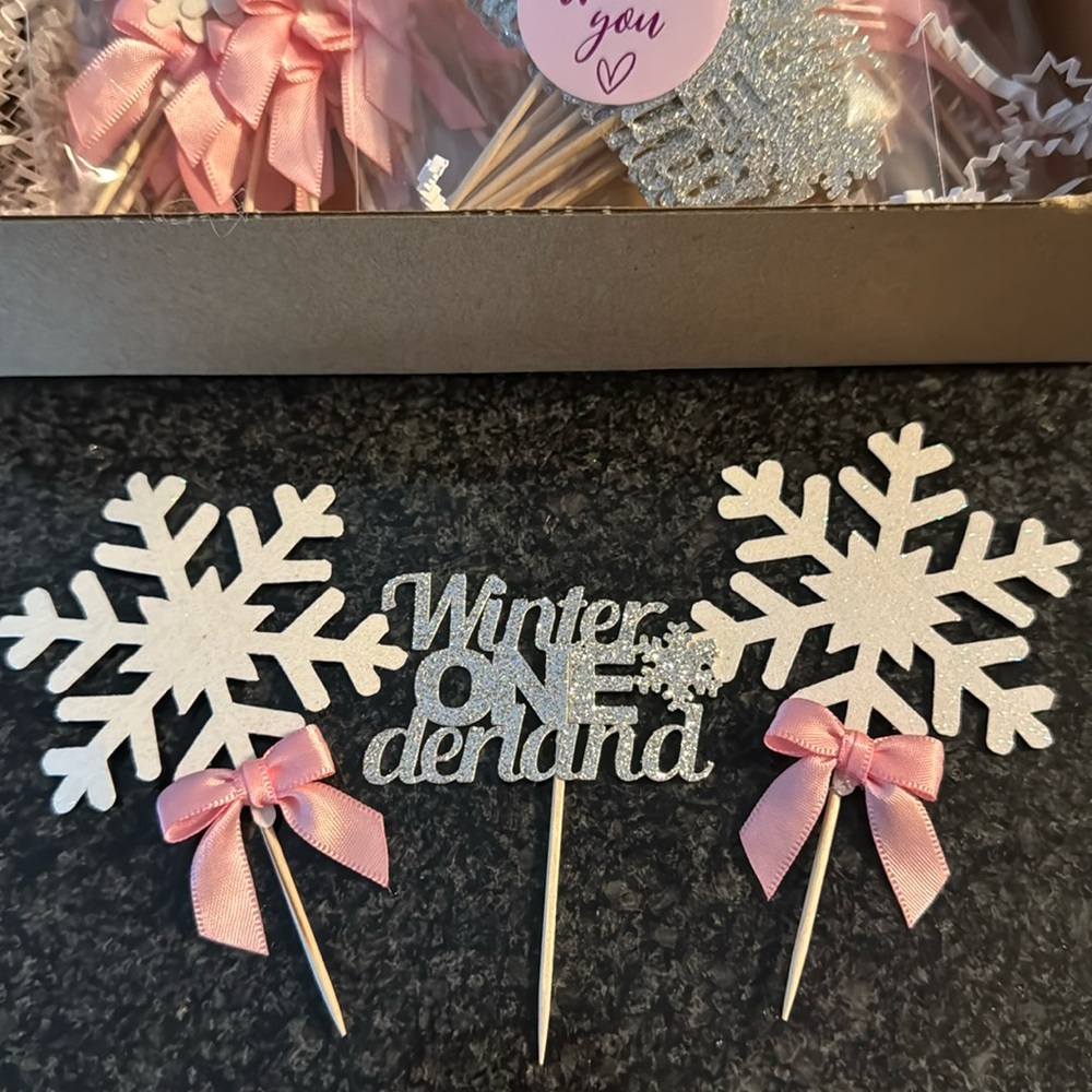 Winter Wonderland Cupcake Toppers